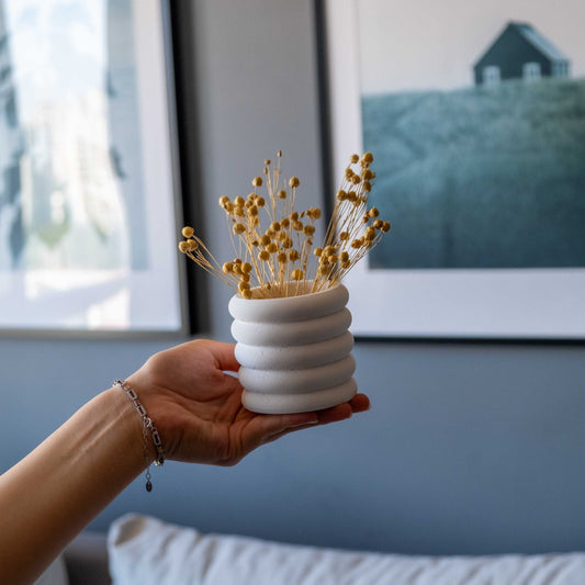WHITE CONCRETE FOLD POT